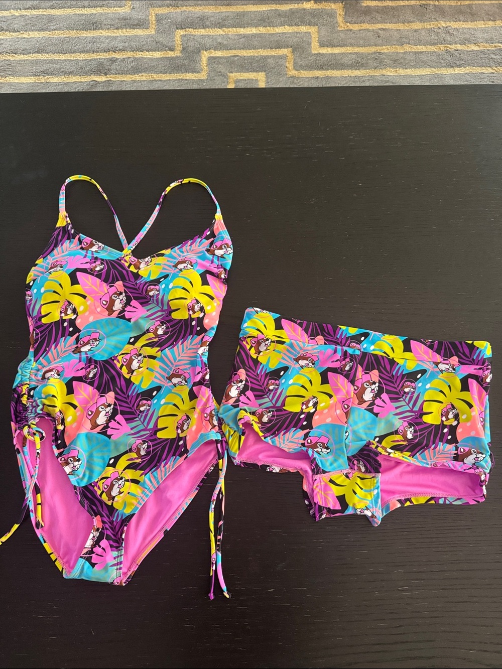 Buc-ee’s Tropical Chipmunk Print One-Piece Swimsuit Matching Swim Shorts, NWT